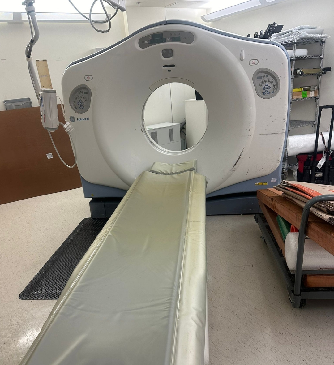 2006 GE LIGHTSPEED CT Scanner