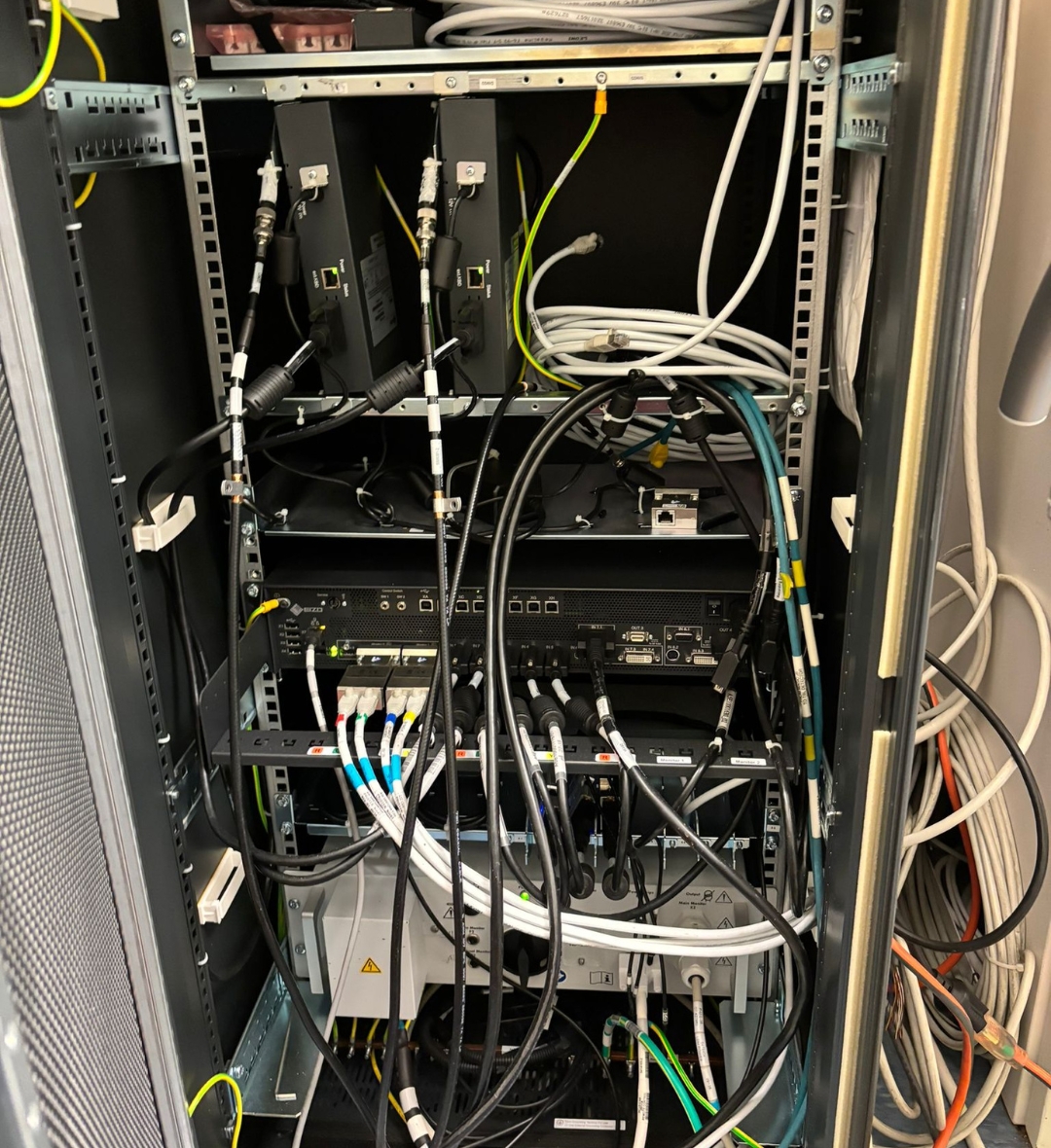 2016 GE IGS 540 Cath Lab