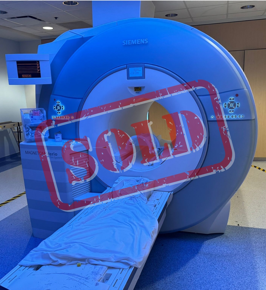 2013 SIEMENS 3T VERIO 18CH MRI