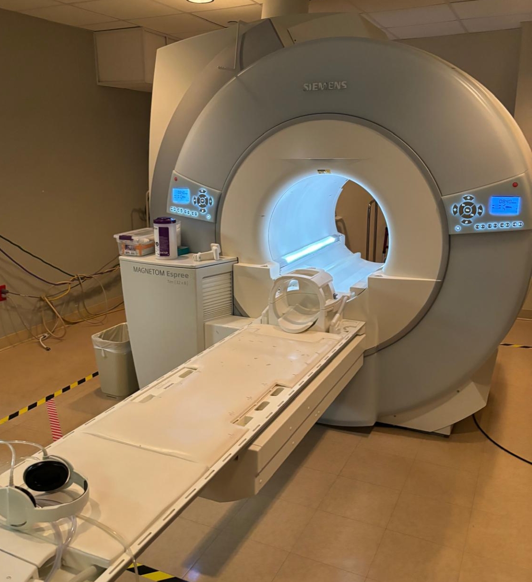 2007 SIEMENS ESPREE 8CH  MRI